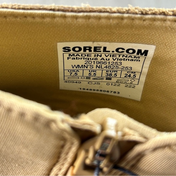 NEW Sorel Kinetic Breakthru Acadia Pull On Side Zip Ankle Boot Womens Size 7.5 - Picture 9 of 11